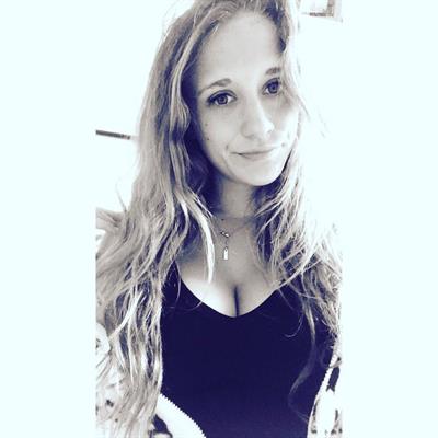 Charlotte taking a selfie