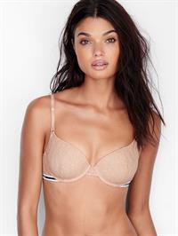 Daniela Braga in lingerie
