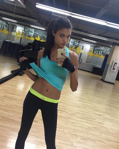 Daniela Braga taking a selfie