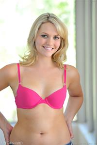 Mia Malkova in lingerie