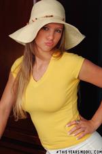 Dawson Wears a Sunhat