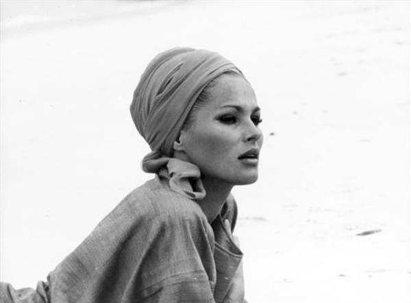 Ursula Andress