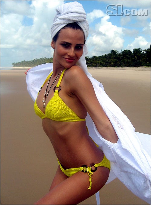 Fernanda Tavares in a bikini