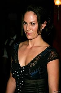 Annabeth Gish