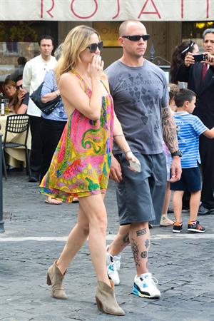 Kate Hudson Sightseeing tour & lunch at Dal Bolognese, Rome, on June 7, 2013