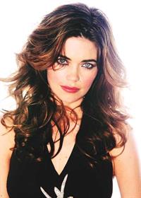 Amelia Heinle
