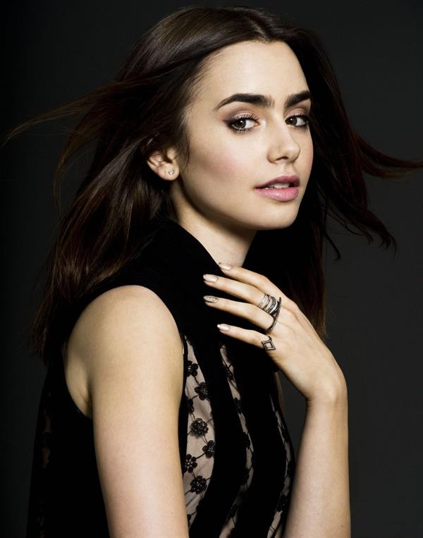 Lily Collins