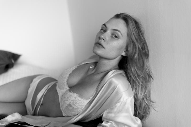 Eline Lykke in lingerie