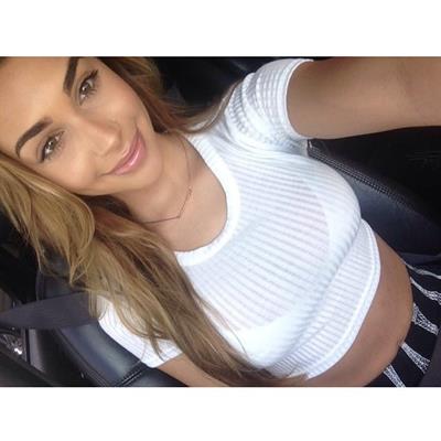 Chantel Jeffries taking a selfie