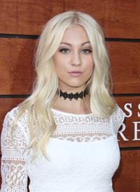 Ava Sambora