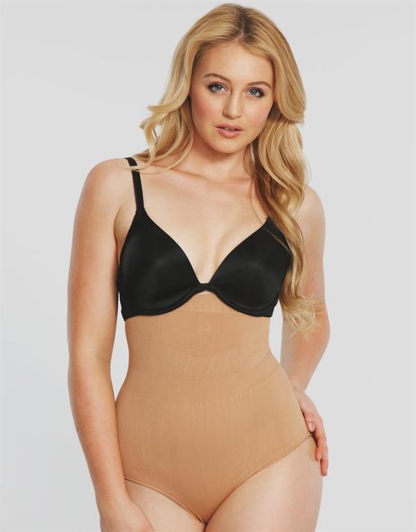 Iskra Lawrence in lingerie