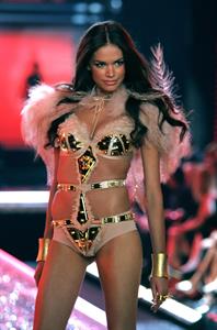 Katja Shchekina in lingerie