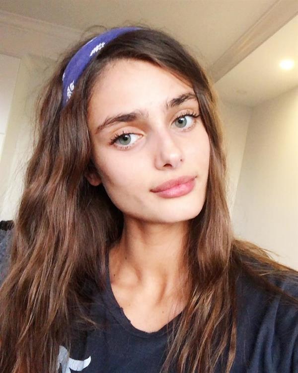 Taylor Marie Hill taking a selfie