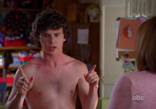 Charlie McDermott