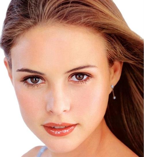Josie Maran