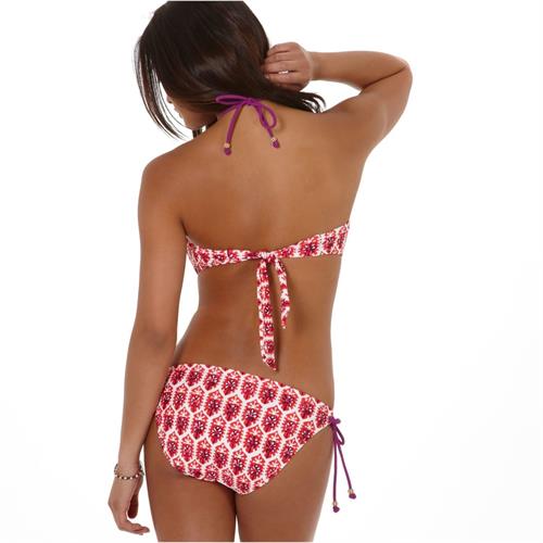 Jarah Mariano in a bikini - ass