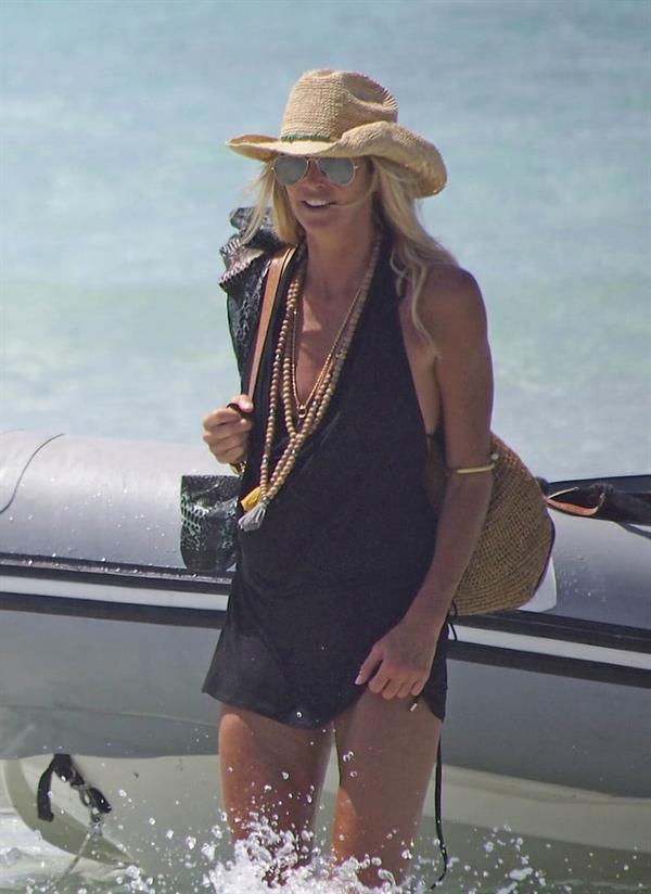 Elle MacPherson