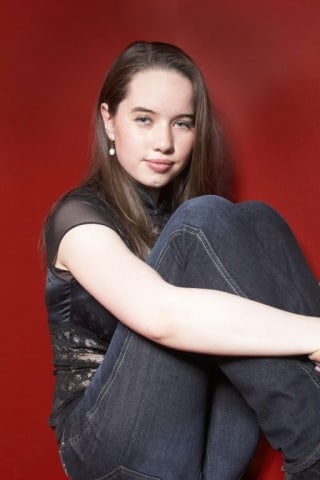 anna-popplewell