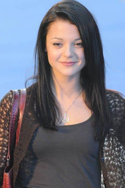 Kathryn Prescott