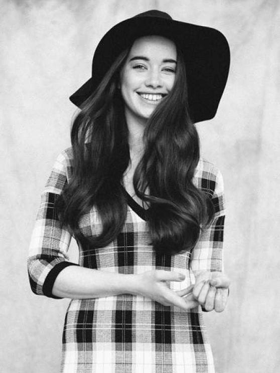 anna-popplewell