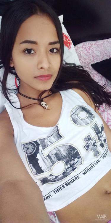 Hi From Liloo - Free preview - WATCH4BEAUTY | Nude Art Magazine