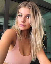 Ashley Marie Dickerson taking a selfie