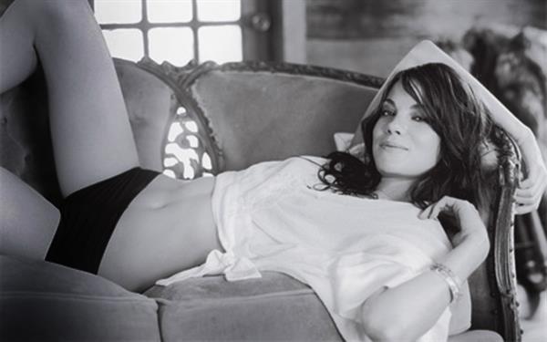 Michelle Monaghan in lingerie