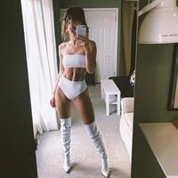 Brit Manuela taking a selfie