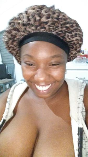 Hi I am from Belize looking for a good time.  No shame in my body. Im very proud. 