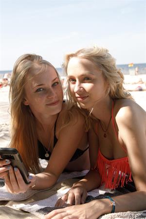 Runa Bikini Girlfriends