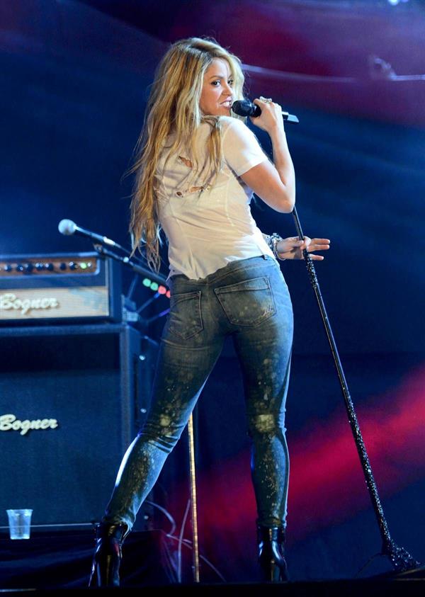 Shakira - ass