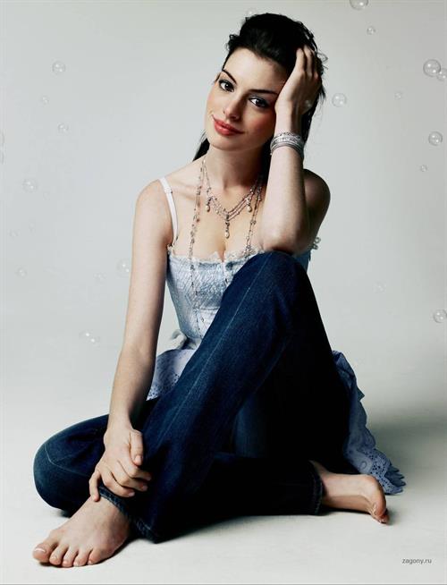 Anne Hathaway