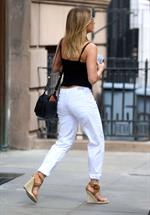 Jennifer Aniston - ass