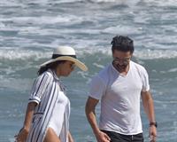 Eva Longoria sexy ass in a swimsuit at the beach seen by paparazzi.
















