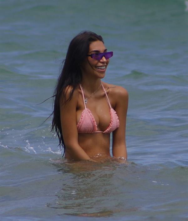 Chantel Jeffries sexy ass in a bikini at the beach in Miami seen by paparazzi showing nice cleavage.























