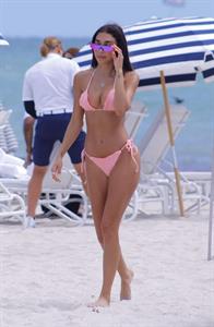 Chantel Jeffries sexy ass in a bikini at the beach in Miami seen by paparazzi showing nice cleavage.























