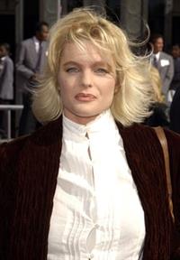 Erika Eleniak