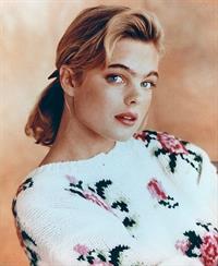 Erika Eleniak