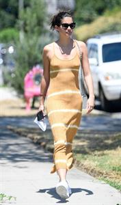 Sara Sampaio braless tits pokies in a dress seen by paparazzi.




