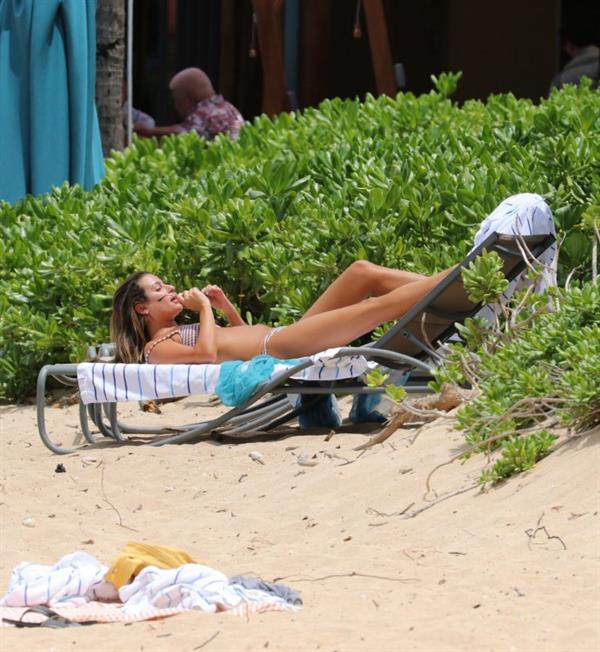 Lea Michele sexy ass in a bikini seen at the beach by paparazzi.











