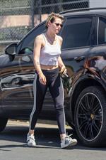 Kristen Stewart braless tits pokies seen by paparazzi in a white top showing off her boobs.










