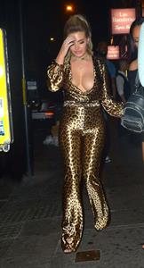 Megan Barton nip slip flash seen by paparazzi as she shows off her braless big boobs in London.





