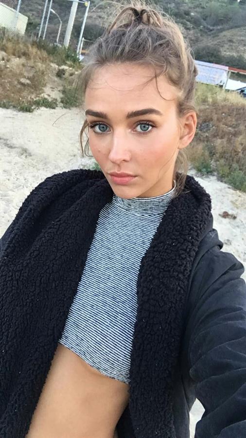 Rachel Cook taking a selfie