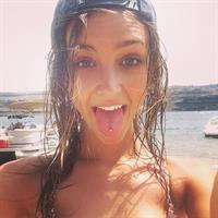 Rachel Cook taking a selfie