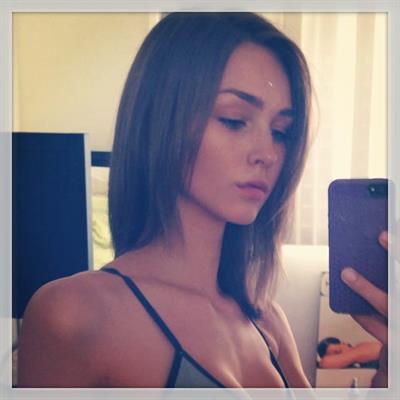 Rachel Cook taking a selfie
