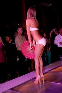 Sara Jean Underwood in lingerie - ass