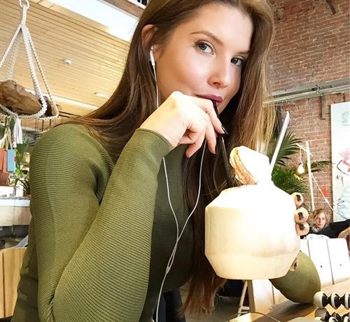 Amanda Cerny