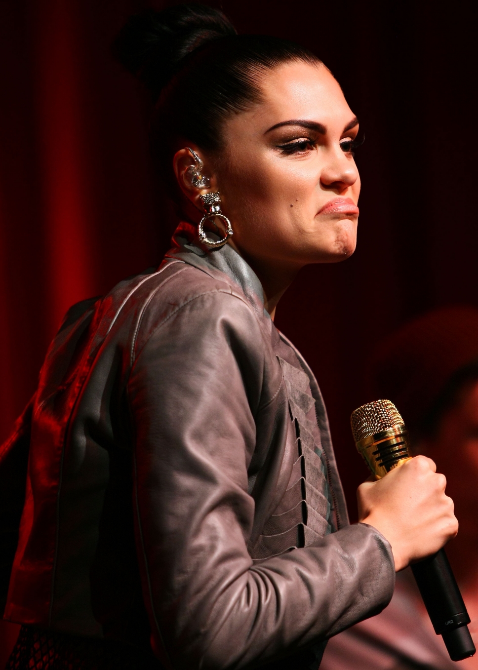 Jessie James Decker Pictures Jessie James Decker