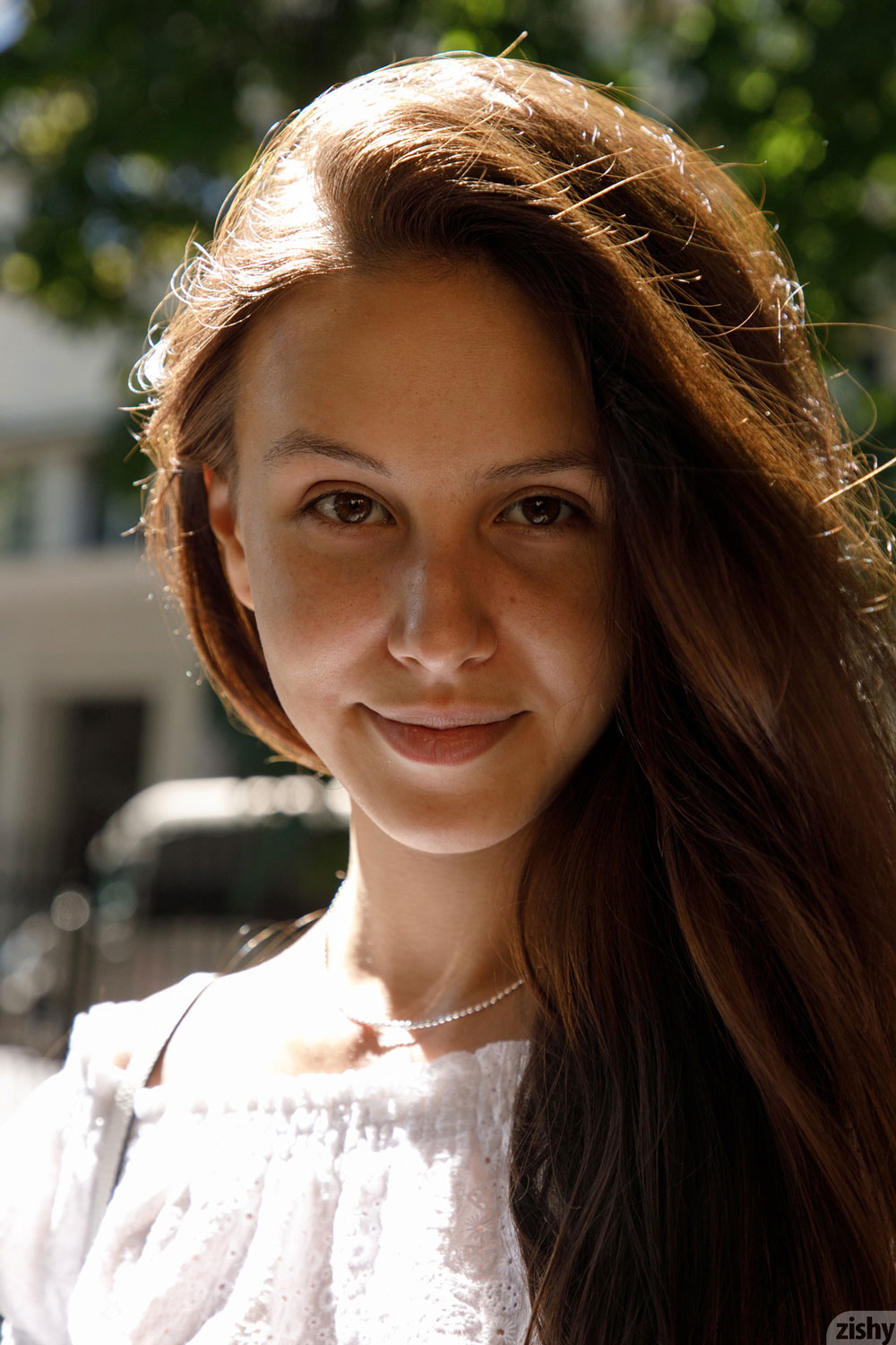 Jessica Albanka in a Dress