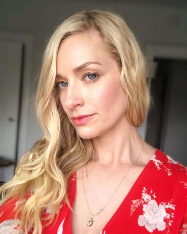 Beth Behrs